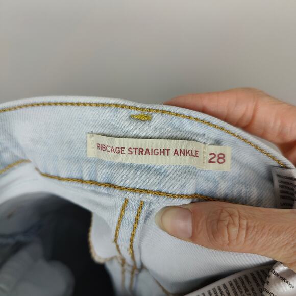 Levi's Ribcage Straight Ankle Jeans Womens 28 Light‎ Wash Stretch High Rise - Picture 9 of 12